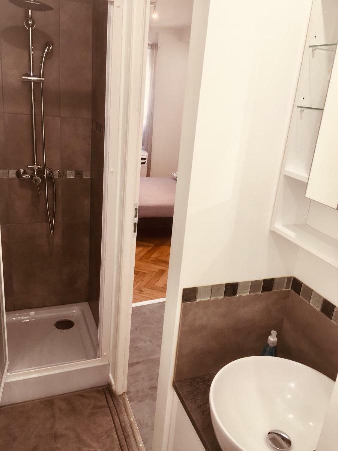 G: En Plein Centre De Lyon, Visite A Pied Apartamento Exterior foto